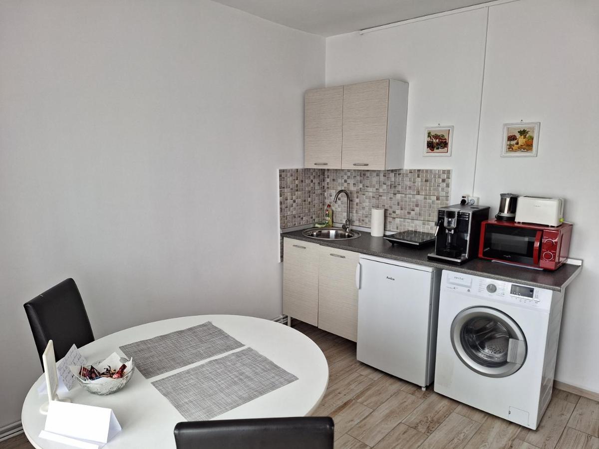 Farmec Apartament Cluj-Napoca Eksteriør bilde